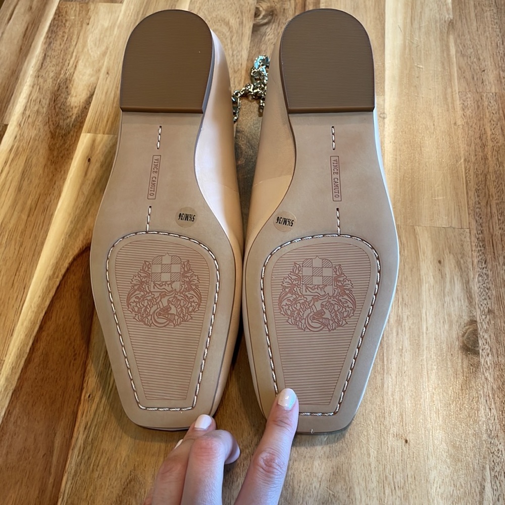 Nude ballet flats with chain - Picture 5 of 5